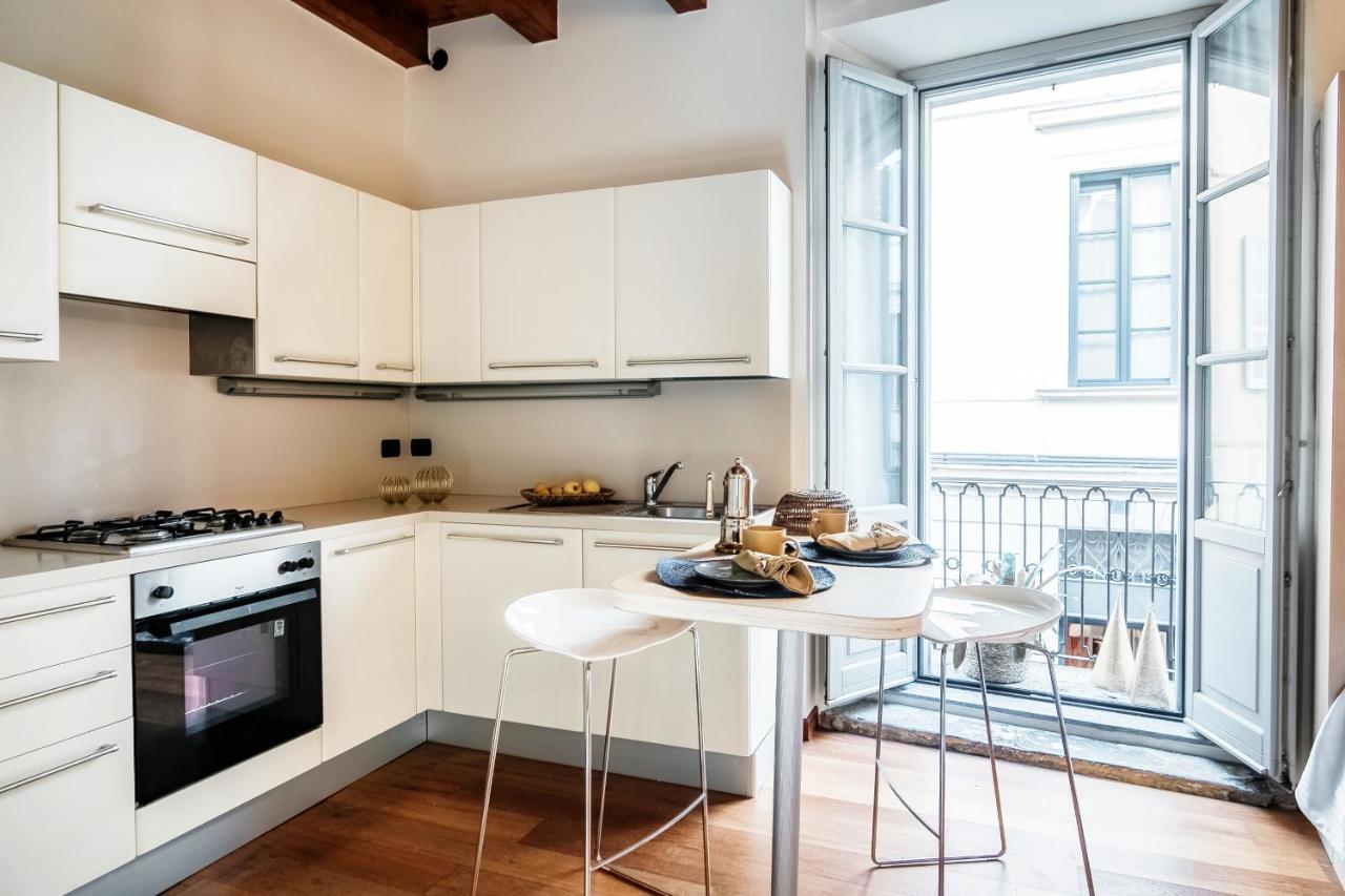 Del Pero Suite - By Myhomeincomo Exterior photo